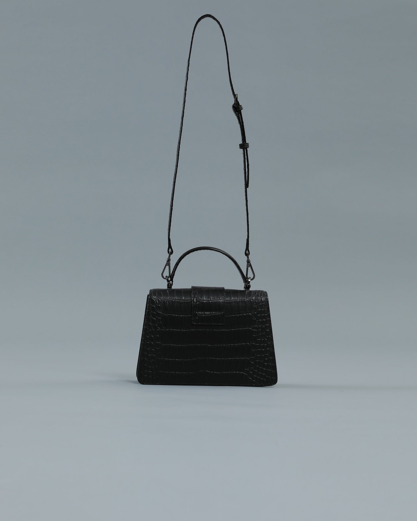 Croc Textured Handbag in Black