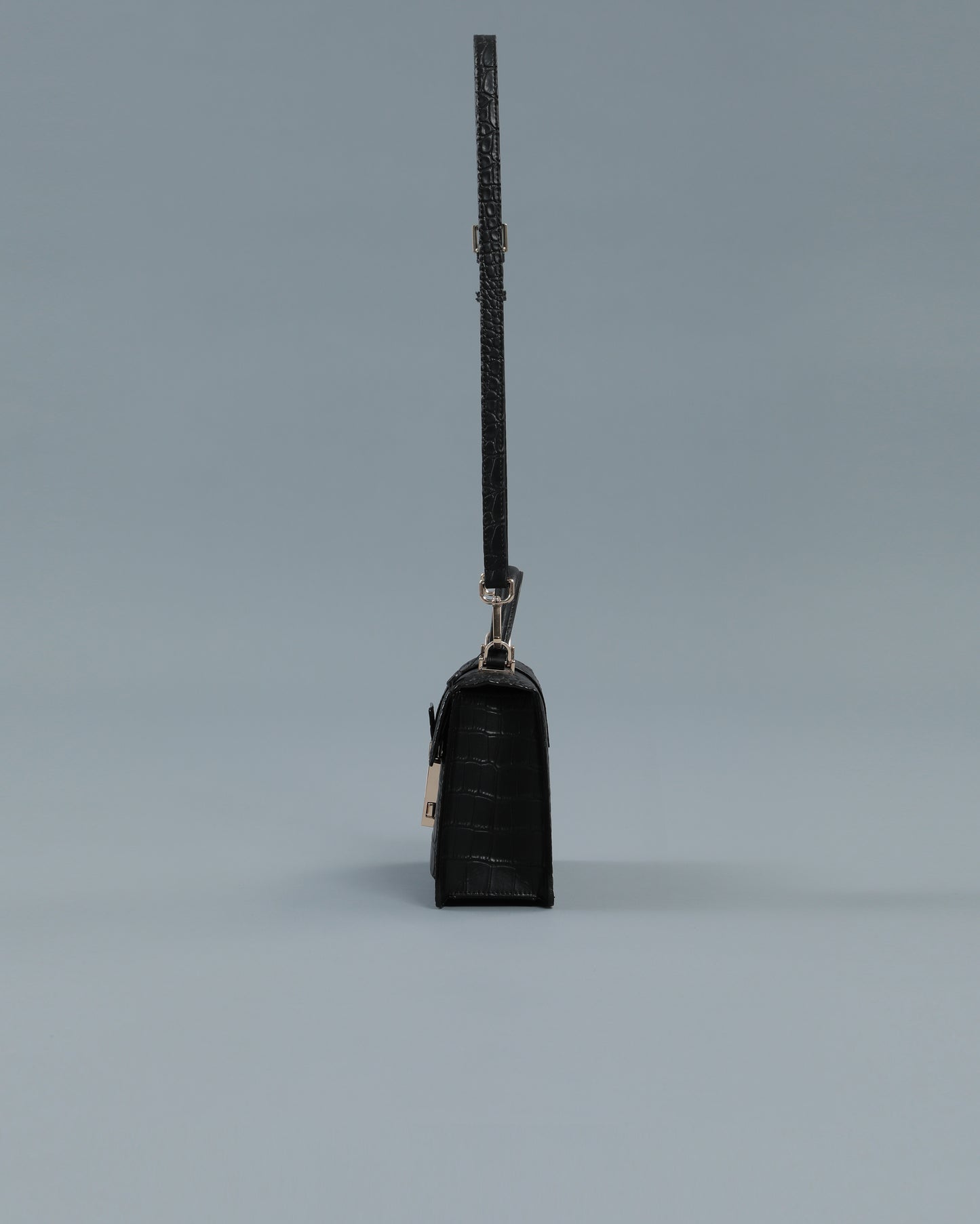 Croc Textured Handbag in Black