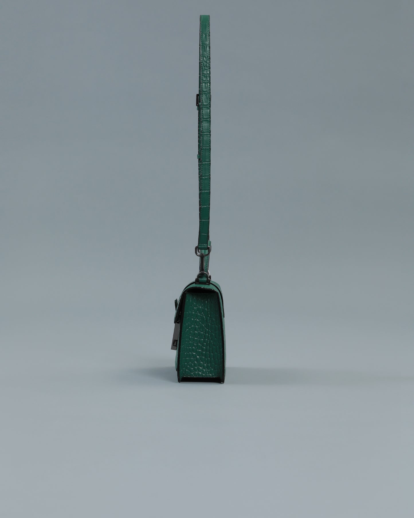 Croc Textured Handbag in Green