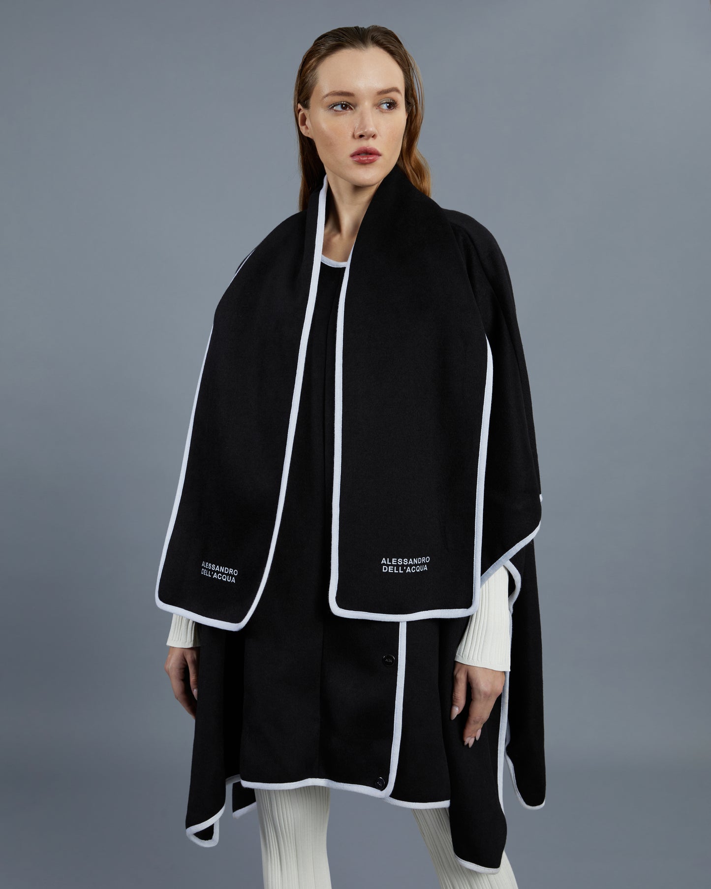 Contrast Trimmed Poncho
