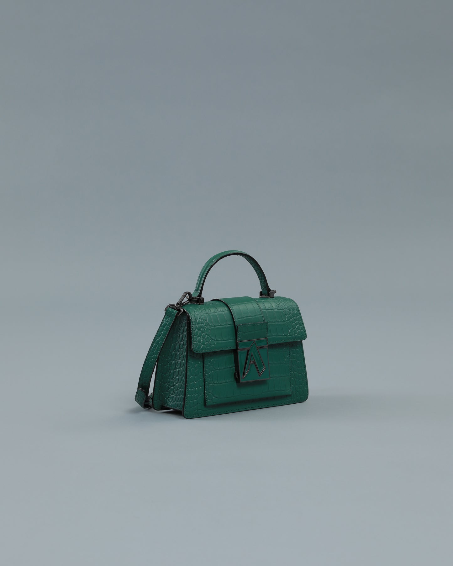 Croc Textured Handbag in Green