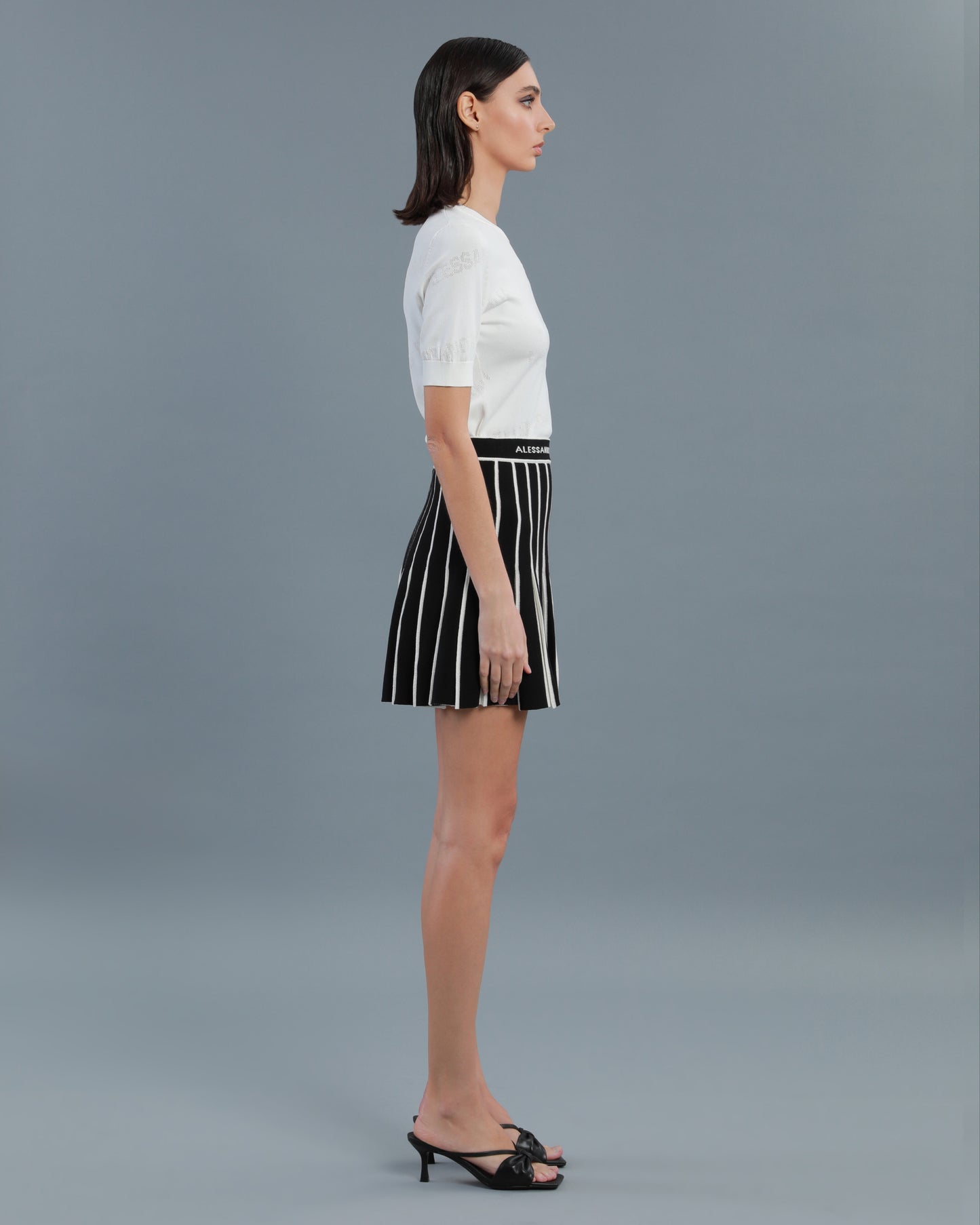 Contrasting Pleated Mini Skirt